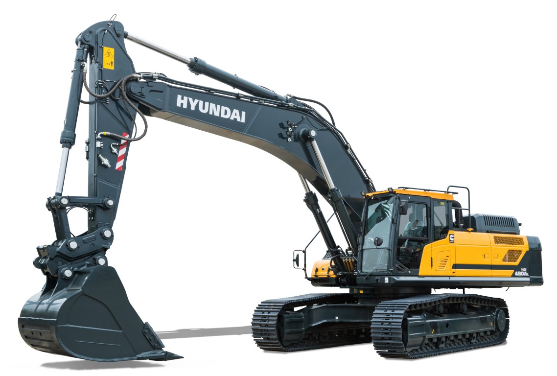 De HX480A L wordt aangedreven door een krachtige Cummins X12-motor die voldoet aan de Stage V-emissienorm. De motor is voorzien van een innovatief, geïntegreerd uitlaatgas- nabehandelingssysteem dat behalve voor een lagere emissie ook zorgt voor een gereduceerde onderhoudsbehoefte. Het levert al het vermogen dat u nodig hebt om zware taken uit te voeren, samen met een betere brandstofefficiëntie en sneller nivelleren en laden van vrachtwagens. Een reeks slimme technologieën maakt een nauwkeurig beheer van het motorvermogen en het pompdebiet mogelijk. Het nieuwe hydraulische systeem EPIC (Electric Pump Independent Control) verbetert de efficiëntie door geautomatiseerde bediening van de afzonderlijke hydraulische pompen. Een hefwerkstand is standaard om de fijne regeling te verbeteren door het motortoerental te verhogen, het vermogen te vergroten en het pompdebiet te regelen. Extra functies zorgen voor een optimale bediening en bewaking van de machinefuncties, waardoor uw productiviteit dag in, dag uit wordt vergroot. De technologie om de efficiëntie te verbeteren Motor Net als alle machines uit de A-serie zijn de HX480A L en de HX520A L uitgerust met ons all-in-one uitlaatgas- nabehandelingssysteem. Dat verlaagt de emissies en bedrijfskosten, vergroot de betrouwbaarheid en vereenvoudigt het onderhoud. hefwerkstand is standaard om de fijne regeling te verbeteren door het motortoerental te verhogen, het vermogen te vergroten en het pompdebiet te regelen. Extra functies zorgen voor een optimale bediening en bewaking van de machinefuncties, waardoor uw productiviteit dag in, dag uit wordt vergroot