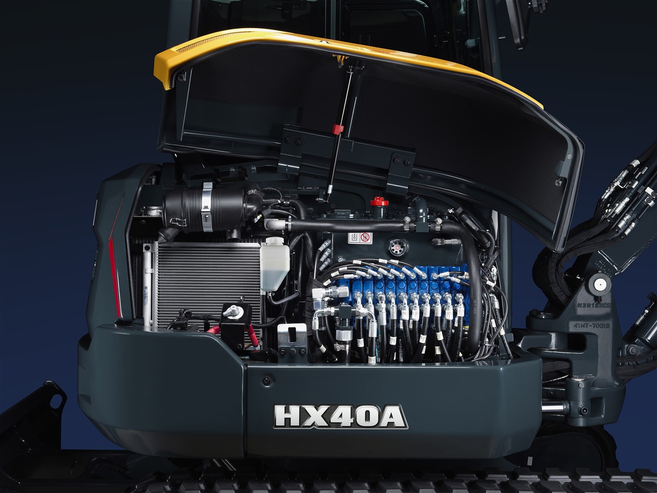 Dankzij de vernieuwende technologieën van het hydraulisch systeem werkt de graafmachine van de HX-A serie snel en soepel en is ze eenvoudig te bedienen. Doordat graafmachines van de HX-A serie uiterst precies reageren, staan ze garant voor optimale prestaties en een maximale productiviteit.